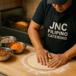 alt_text: Empanada Ilocos khas Filipina jadi viral di festival kuliner San Diego.